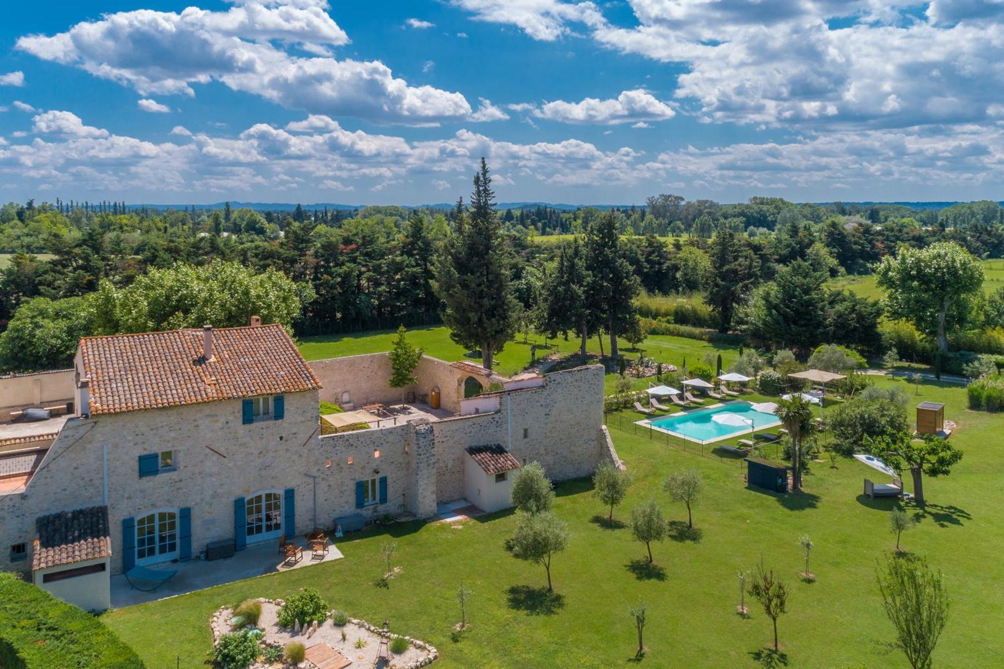 Le Mas De La Vincane Pernes-les-Fontaines Luaran gambar